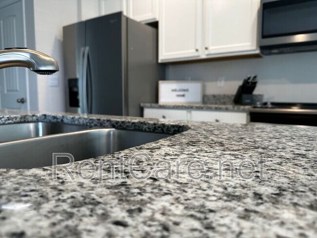 Building Photo - 10030 Salt Pt Dr