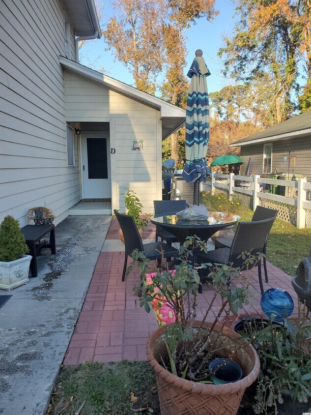 720 Juniper Dr, Surfside Beach, SC 29575 Condo for Rent in Surfside