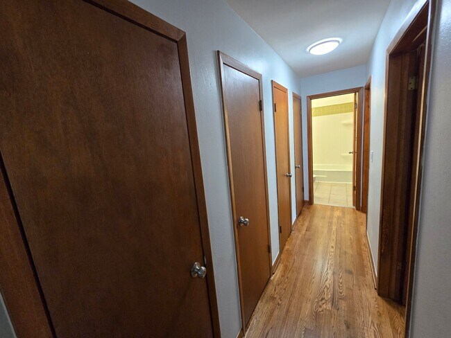 Foto del edificio - 2311 Reed Ave