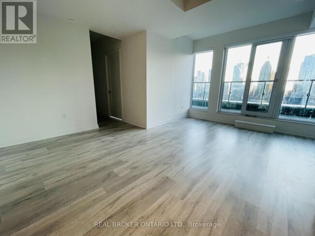 Building Photo - 135 Lower Sherbourne St