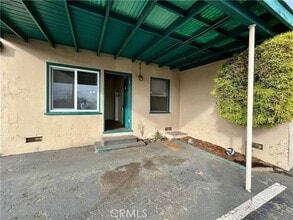Building Photo - 440 Atascadero Rd