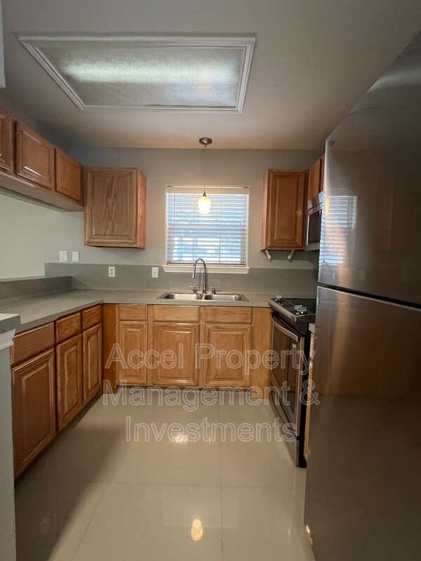 Foto del edificio - 7110 N 11th Ln