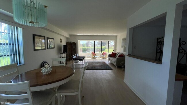 Foto del edificio - 3 br, 2 bath Condo - 241 Capri F