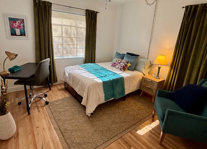 Foto principal - 807 N Monterey Ave