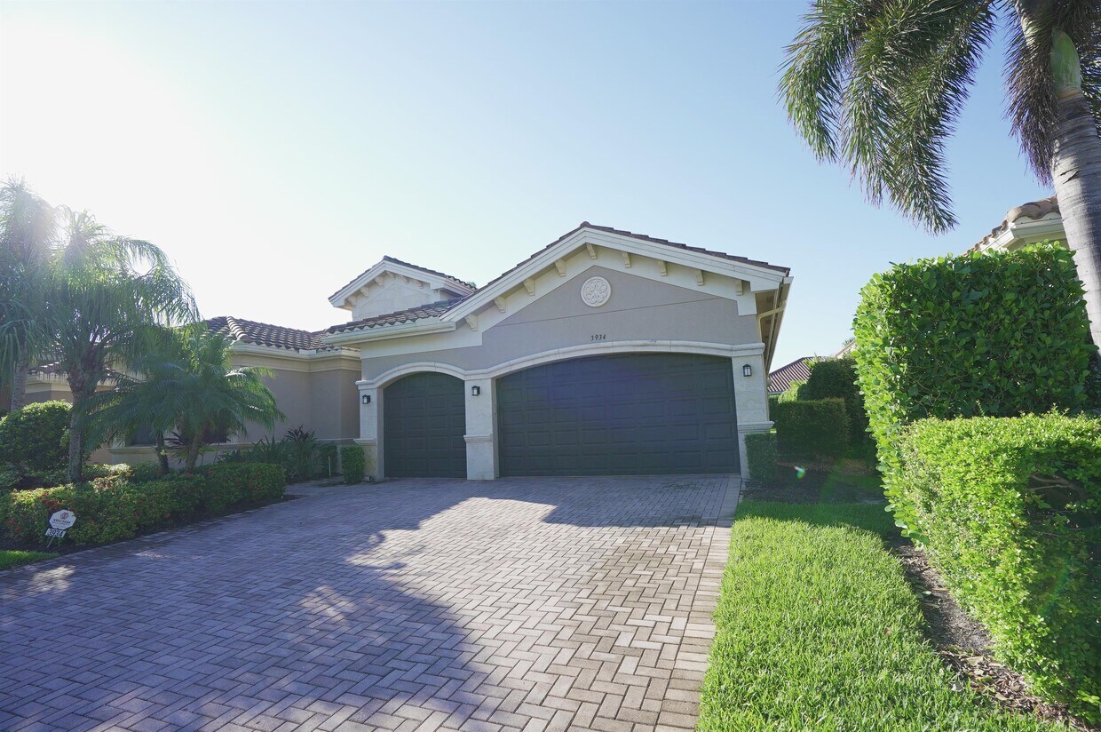 3934 Torrens Ct, Naples, FL 34119 House Rental in Naples, FL
