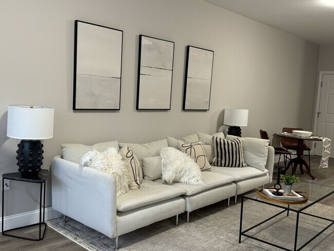 Interior Photo - The Meridian