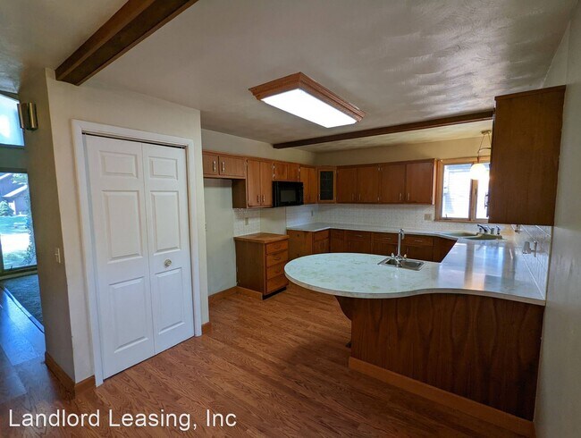 Foto del edificio - 4 br, 2 bath House - 1822 Revere Place
