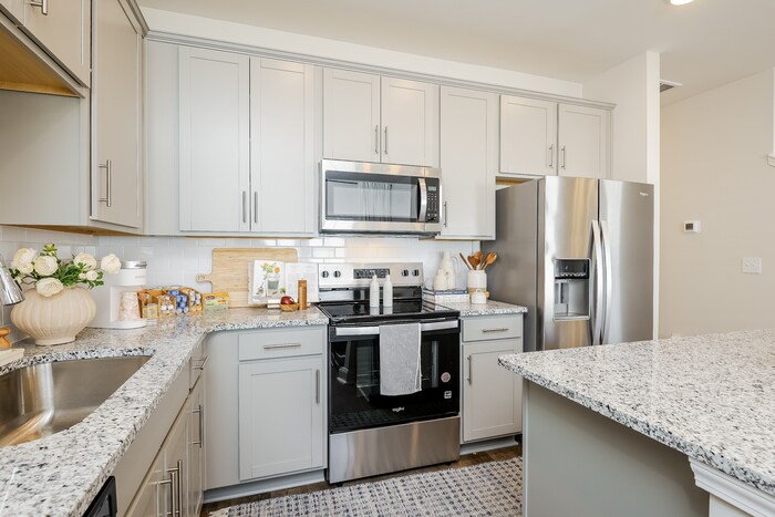 Foto principal - 184 Eagles Cliff Dr