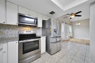 Building Photo - 21311 Park Rock Ln