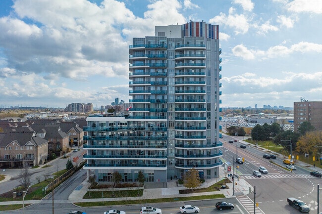 Building Photo - Xpression