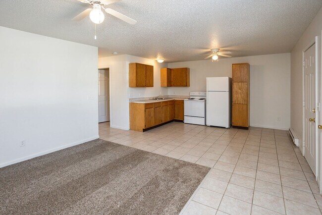 Foto del edificio - 3 Bedroom, Single-story Townhomes for rent...