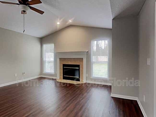 Building Photo - 3814 Hidden View Dr