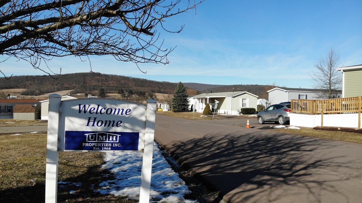 Foto principal - Brookside Village
