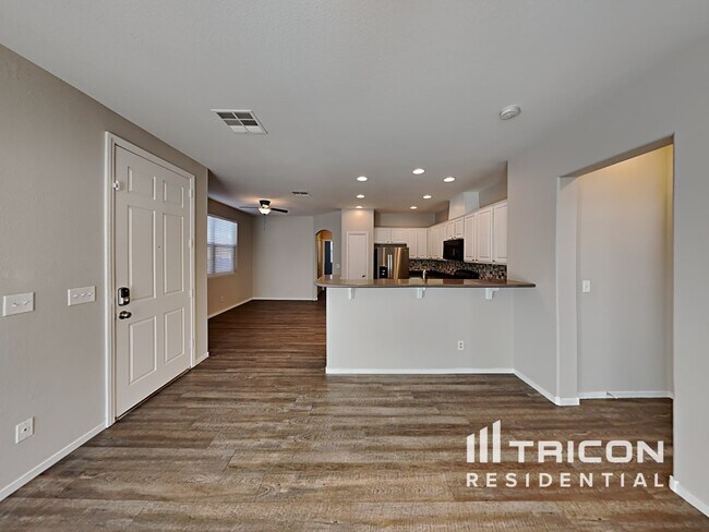 Building Photo - 6603 Brick House Avenue Las Vegas NV