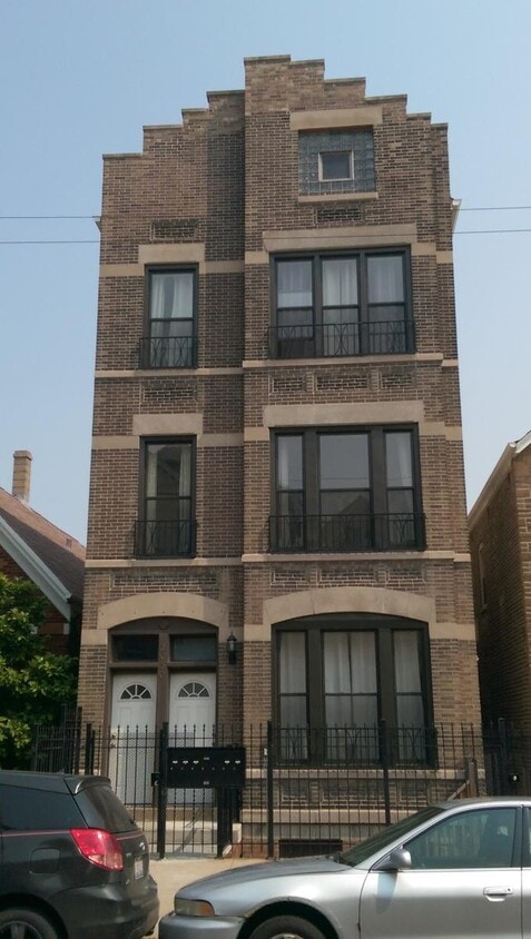 Front building - 2030 W 23rd St