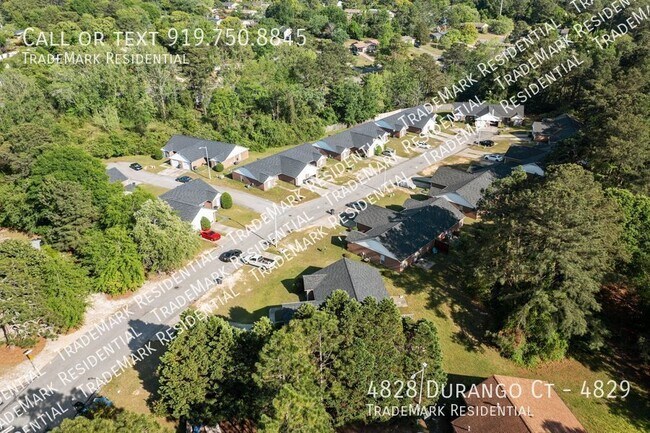 Building Photo - Renovated townhome close to downtown, CFV,...