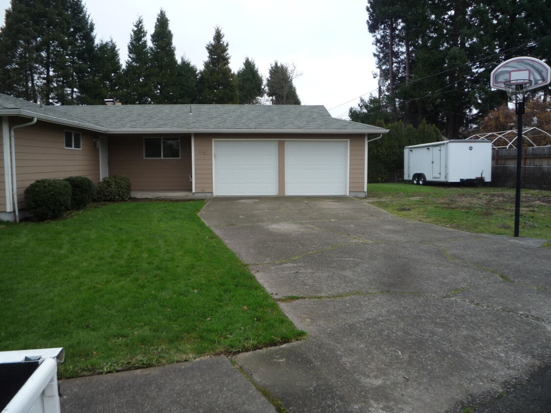 5262 15th Ct NE, Keizer, OR 97303 House Rental in Keizer, OR