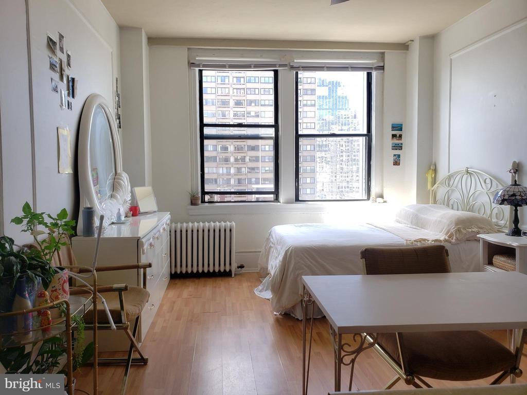 Foto principal - 1324 Locust St