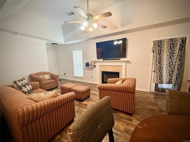 Foto del edificio - 8928 Asheville Dr