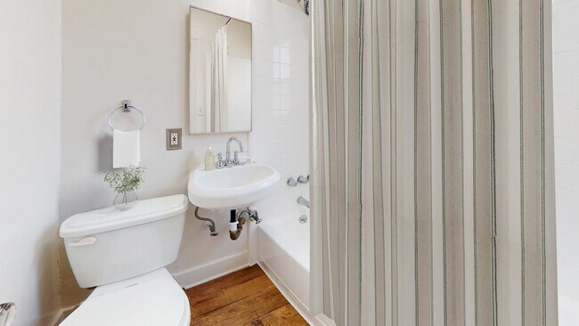 Foto del edificio - Darlington Court Apartments