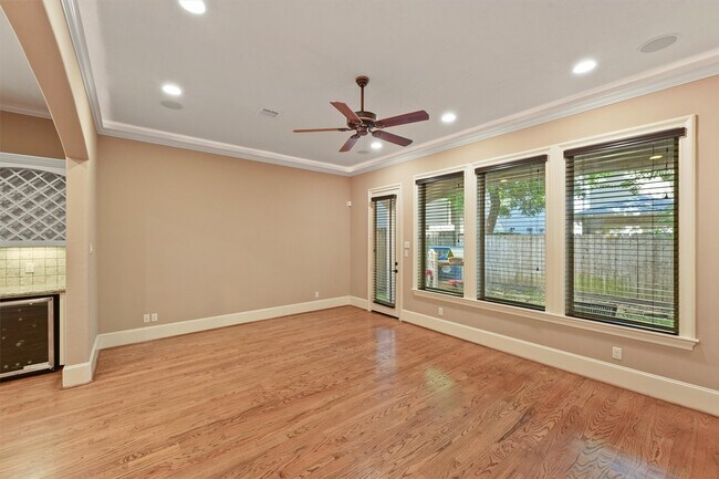 Foto del edificio - 1215 Malone St