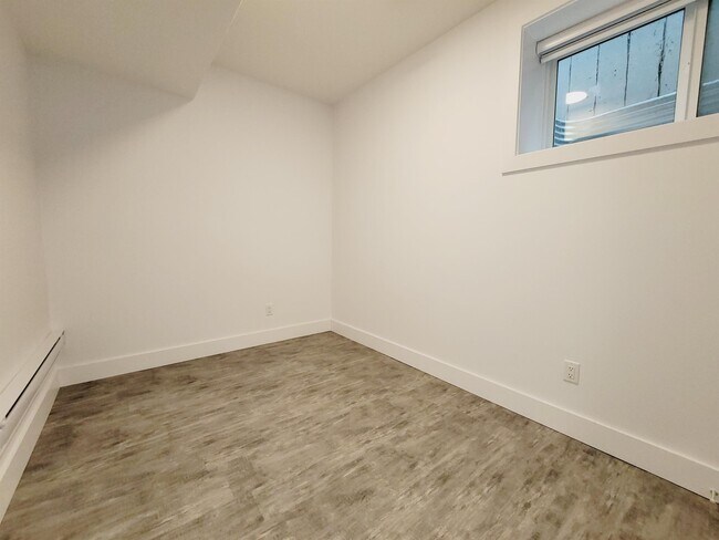 Building Photo - 8535-8588 88 Ave NW