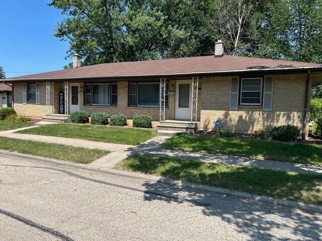 Foto del edificio - 1505 Brown Ave