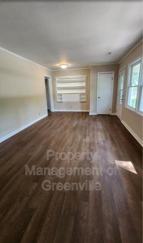 Building Photo - 230 W Dorchester Blvd