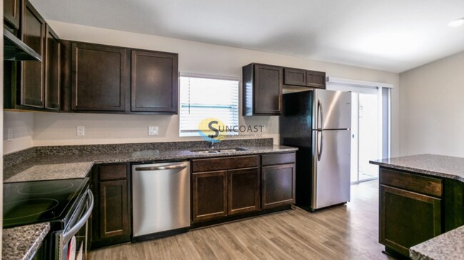 Foto del edificio - Stunning 4BR/2BA Home Available Now!