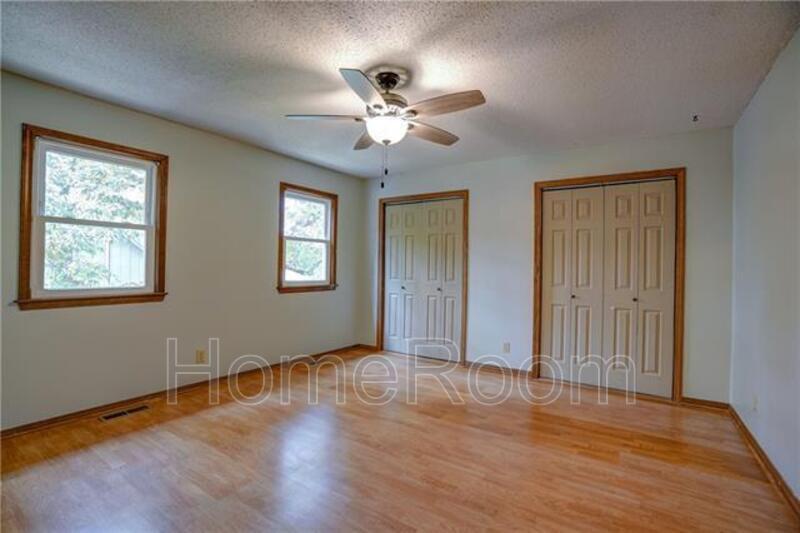 6906 Cottonwood Dr, Shawnee, KS 66216 House Rental in Shawnee, KS
