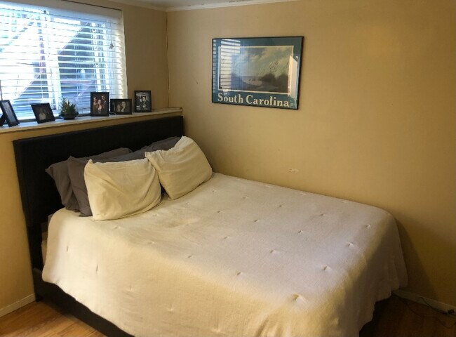 Foto del edificio - 586 Wildwood Way