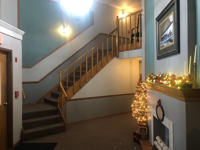 Building Photo - 1430 Garay Ln