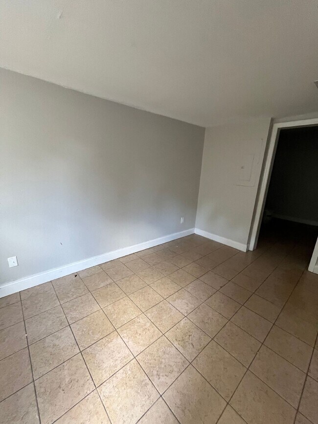 Foto del edificio - Lakeland Duplex for Rent