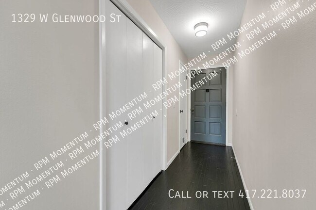 Building Photo - Lovely Updated Home in the Heart of Spring...