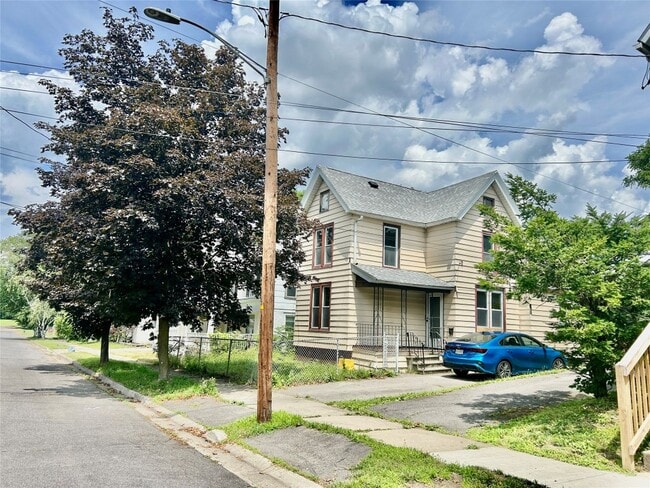 Building Photo - 37 Hayes St
