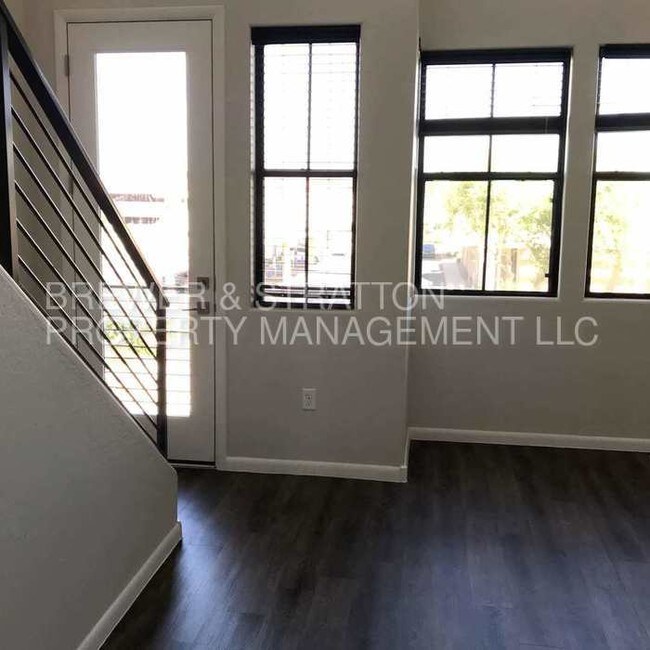 Foto del edificio - 2090 S Dorsey Ln