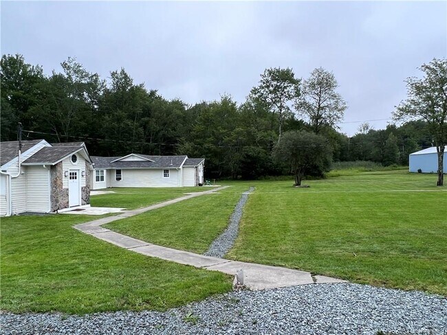 Building Photo - 3180 NY-52