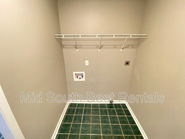 Building Photo - 5011 Scottsdale Ave