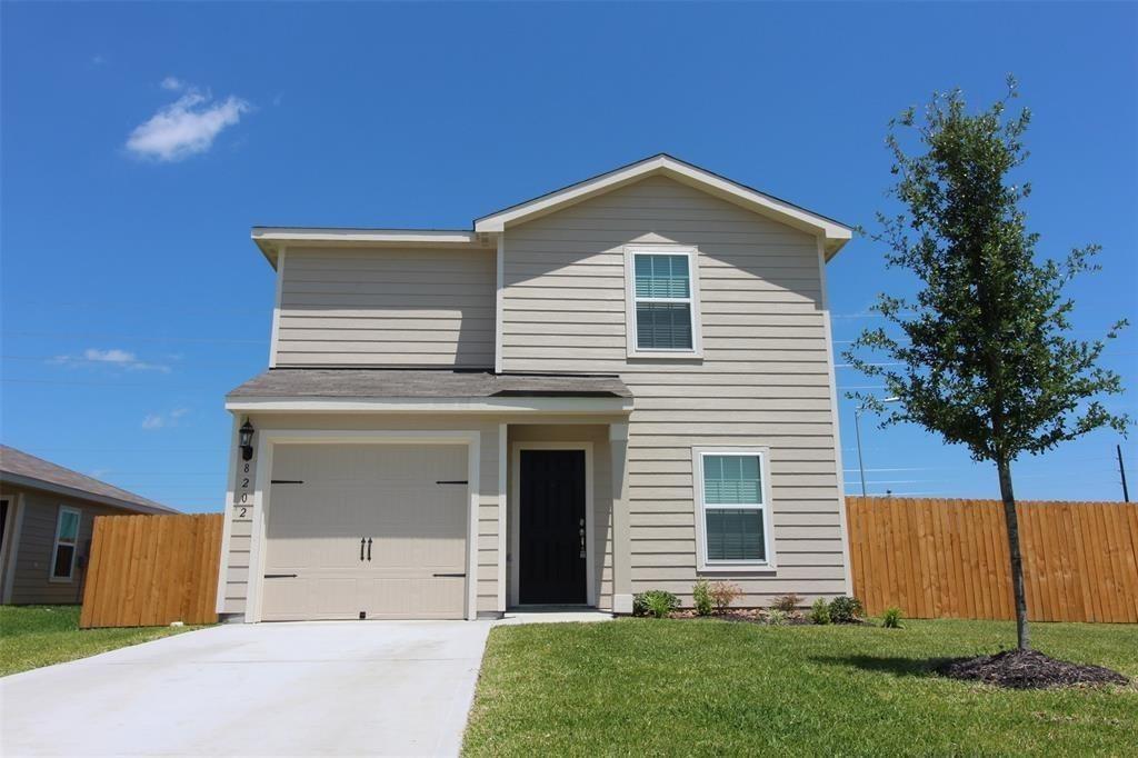 Foto principal - 8202 Sandy Sea Rd