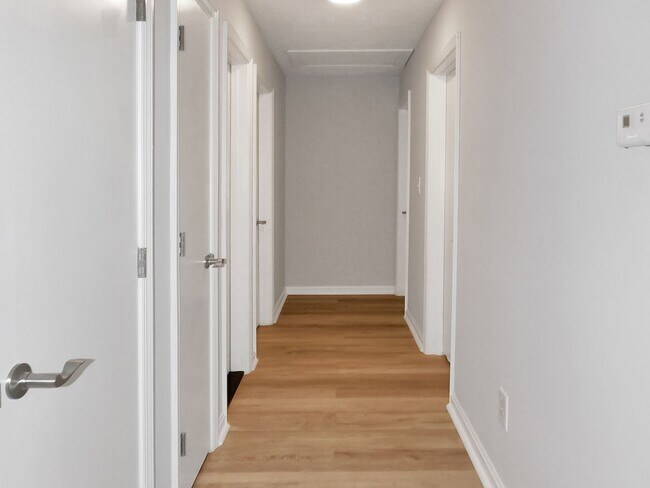 Foto del edificio - 21370 Lexington Dr