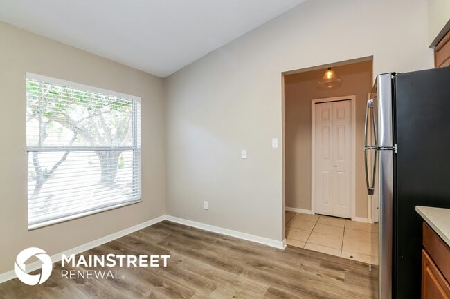 Foto del edificio - 10624 Lake Ralph Dr