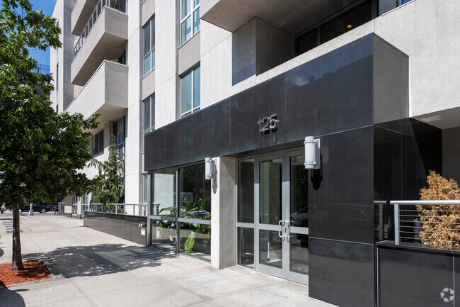 Entrance - 125 N 10th St