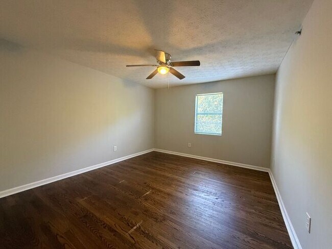 Foto del edificio - 2 Bedroom/2 Bathroom Condo!
