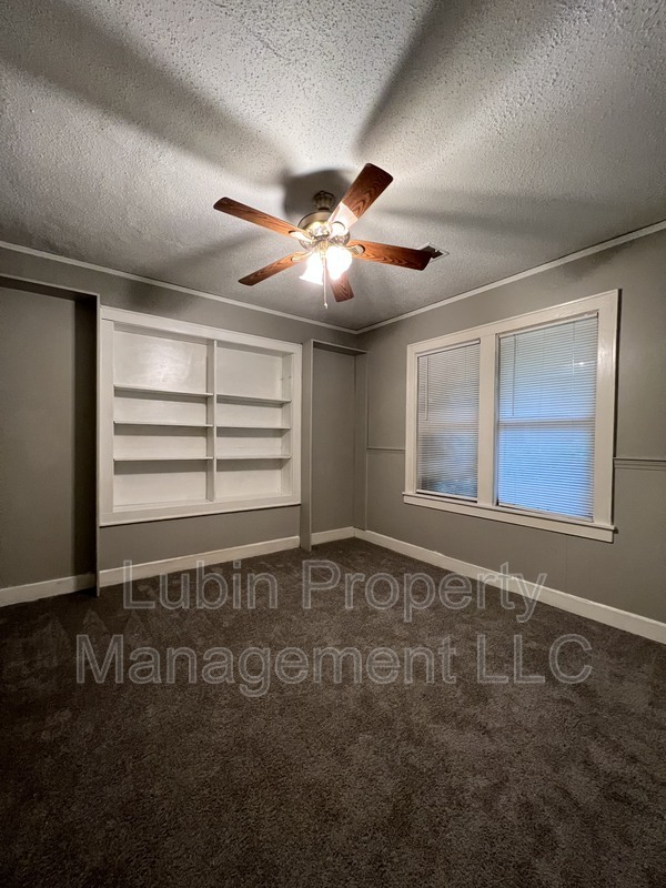 Building Photo - 2421 Arlington Ave