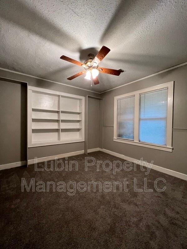 Foto del edificio - 2421 Arlington Ave