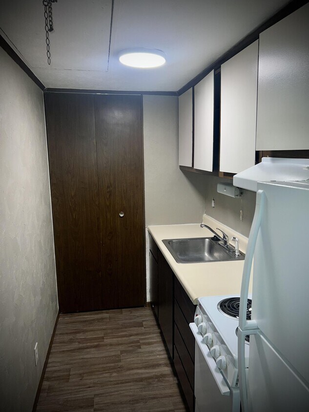 Building Photo - 1141 Farm Hurst Ct