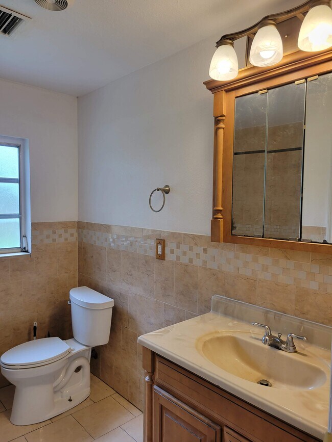 Foto del edificio - 1901 E Noel St