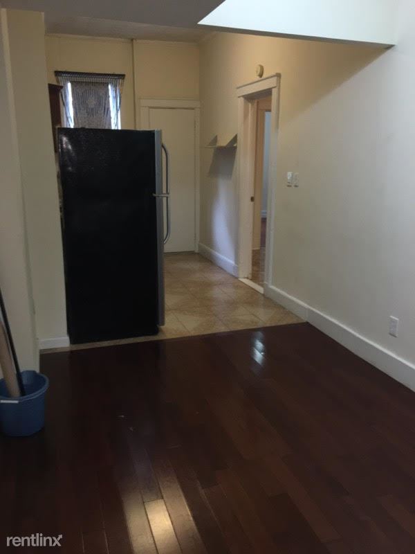 Foto del edificio - 676 Onderdonk Ave