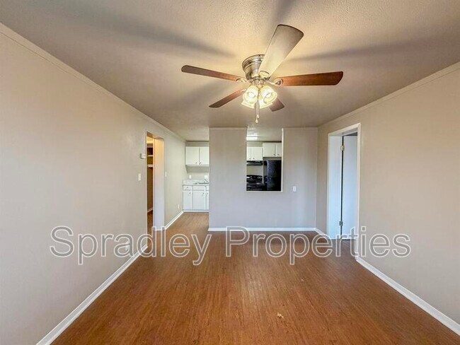 Foto del edificio - 608 John Paul Jones Dr