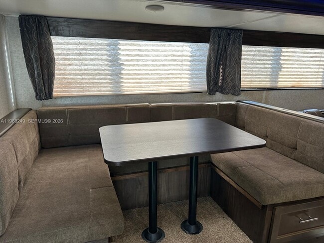 Building Photo - 3211 SW 47th Ave